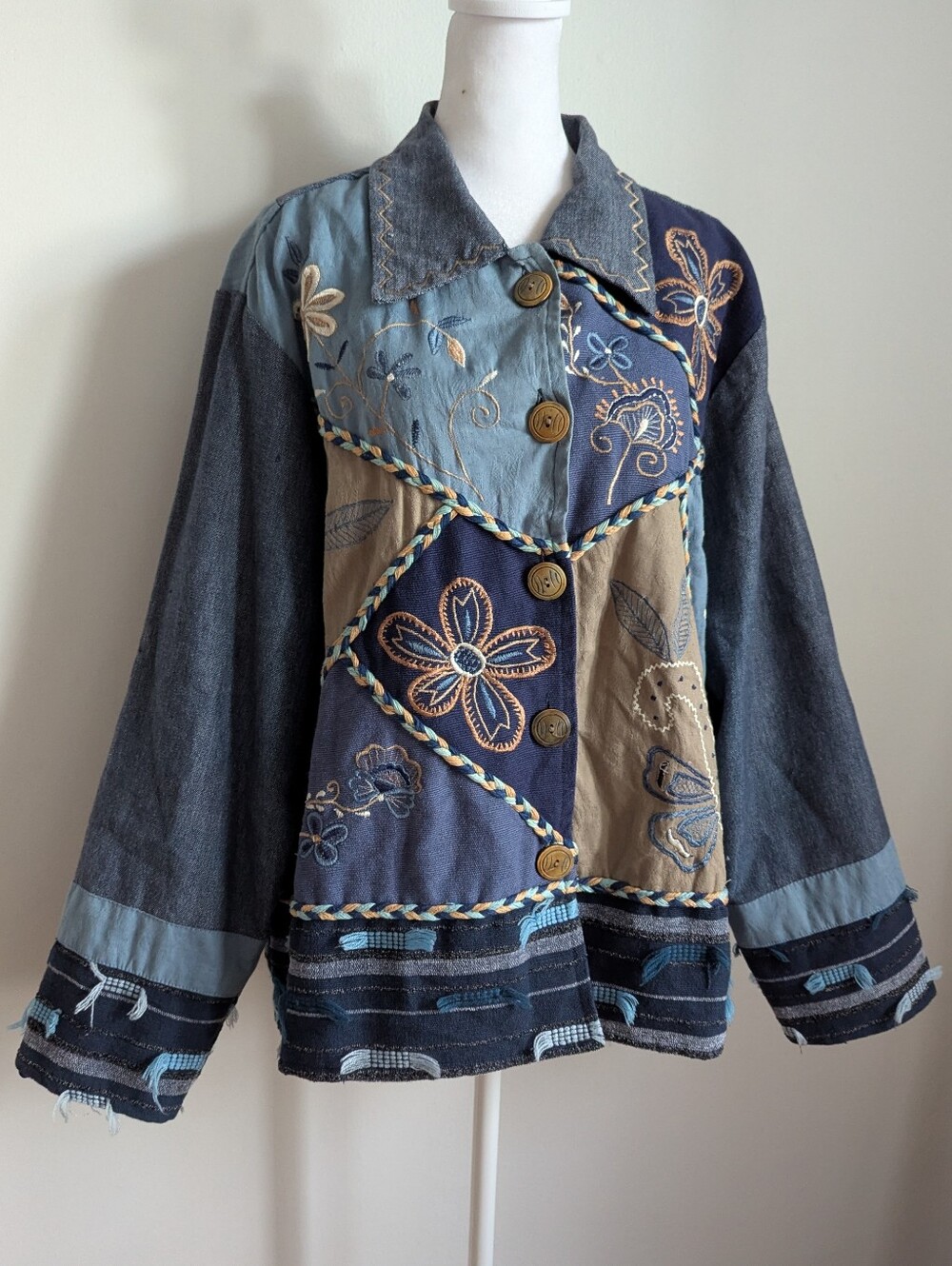 VTG Boho Floral Patchwork Mixed Media Embroidered Quilted Jacket Wearable Art